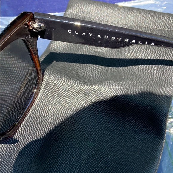 Quay Sunglasses - Picture 3 of 7